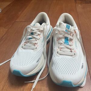 Brooks adrenaline gts women’s running shoes